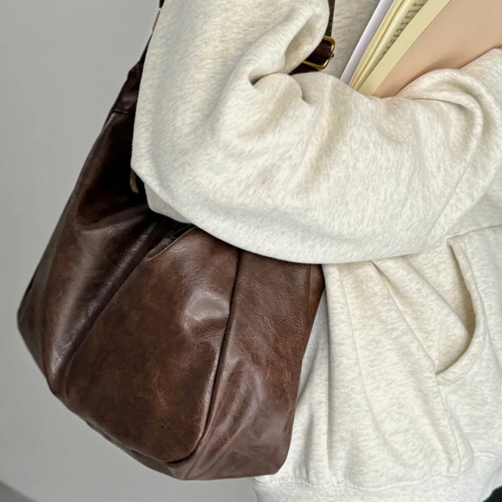 Ada™ | Bolso de hombro para uso diario