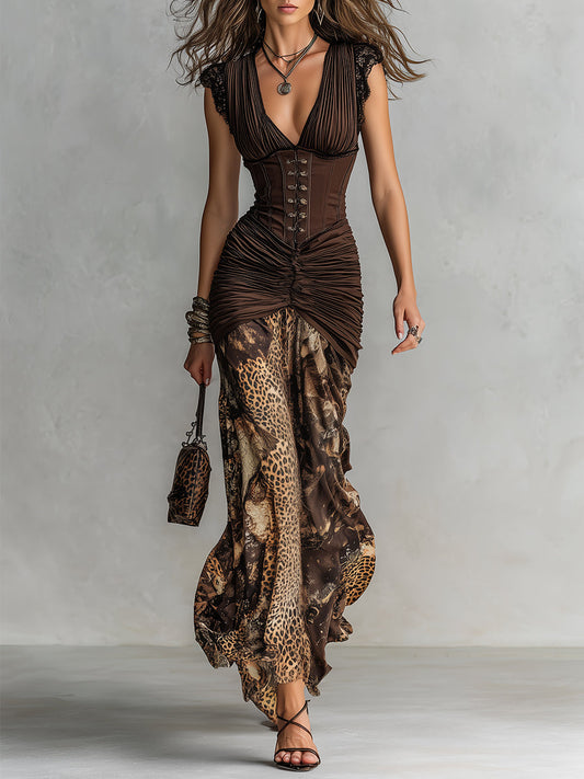 Vestido maxi plisado con corsé vintage y estampado de leopardo