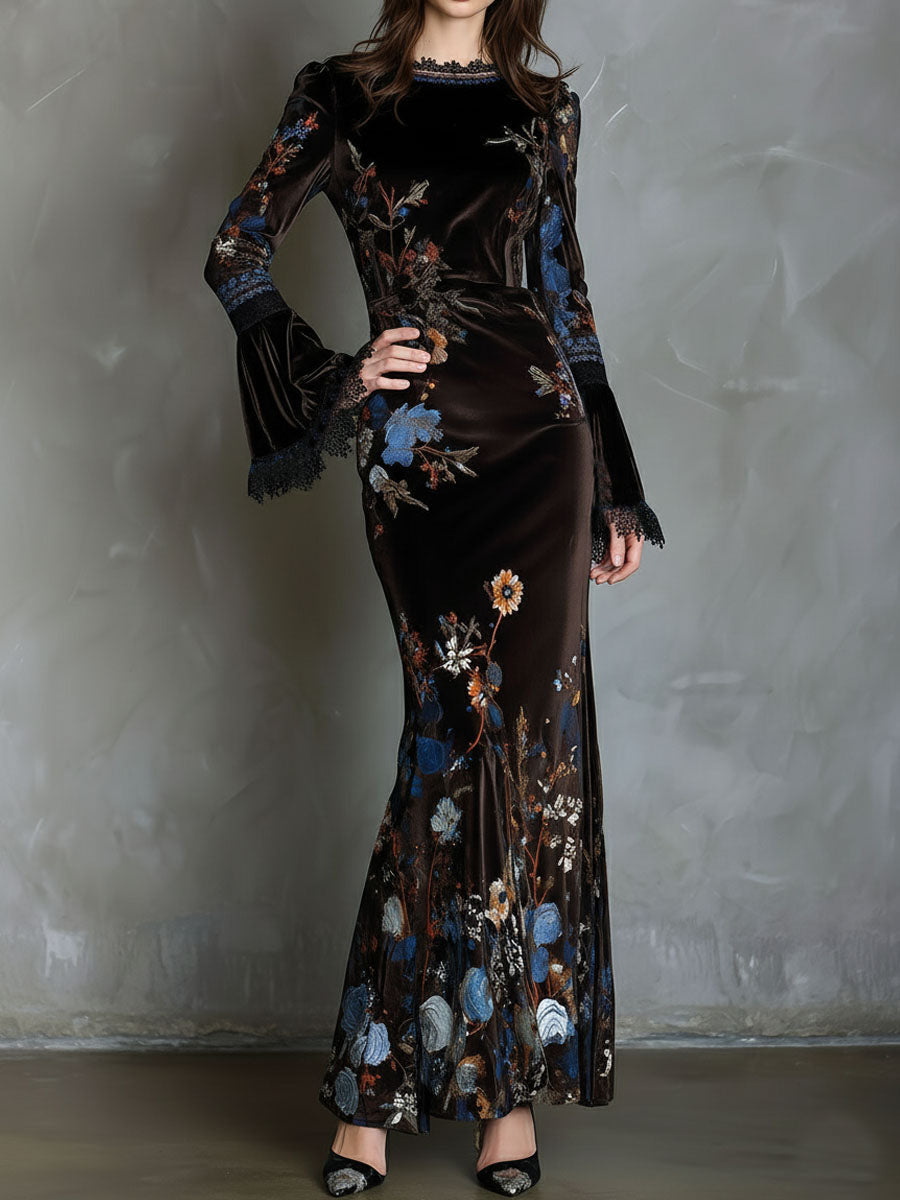 Vestido de gala de terciopelo azul medianoche con estampado floral y ribete de encaje