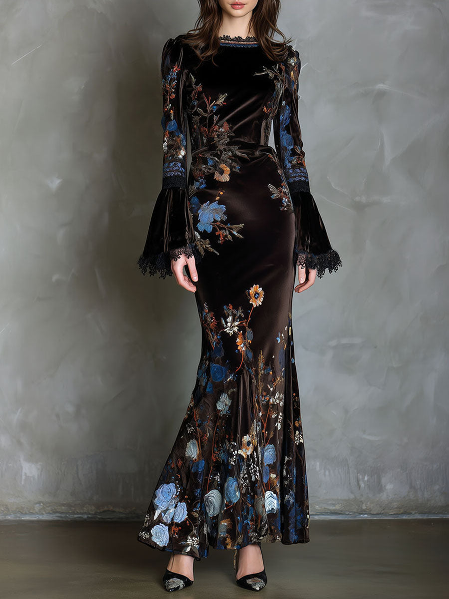 Vestido de gala de terciopelo azul medianoche con estampado floral y ribete de encaje