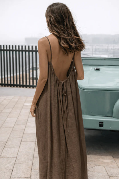 Vestido largo sin espalda