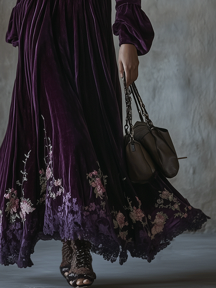 Vestido maxi de terciopelo bordado con motivos florales vintage