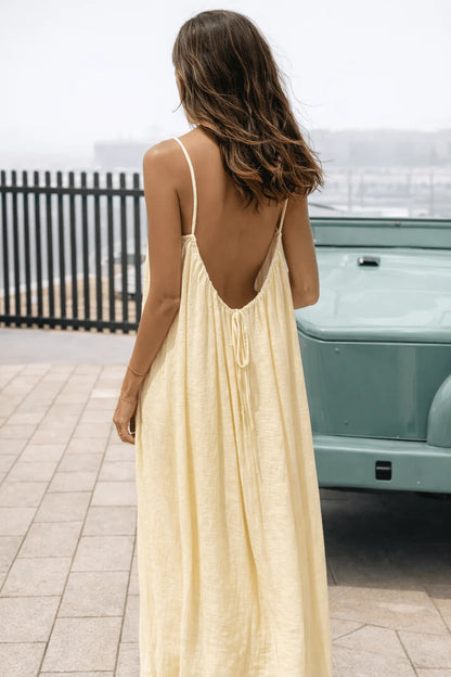 Vestido largo sin espalda